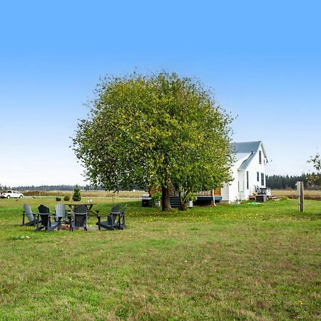 Historic Officer'S Farmhouse At Olf Coupeville Exterior photo